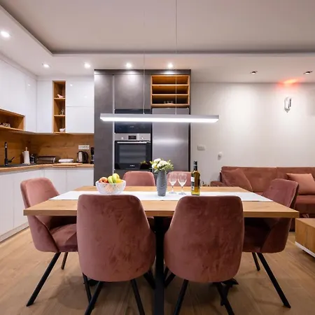 Apartment Matteo 2 *